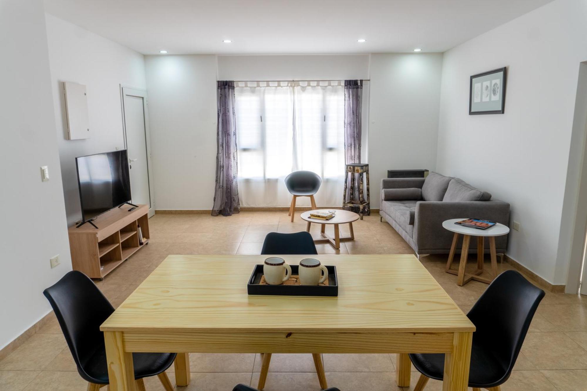 Maca Tobiano, Amplio, Calido, A Pasos Del Mar Apartment Puerto Madryn Exterior photo